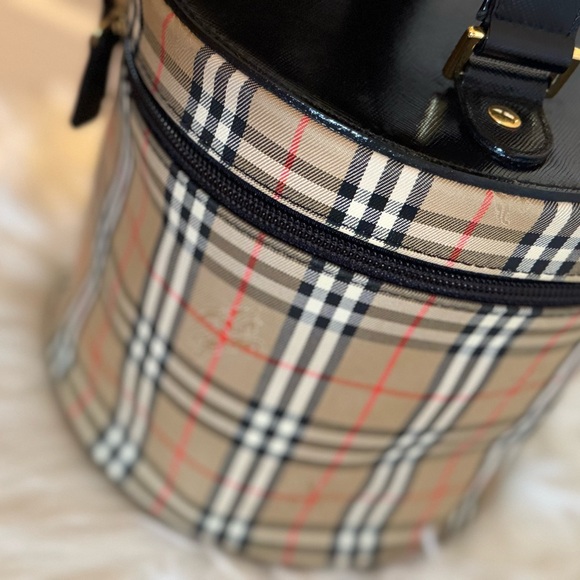 Burberry Beige and Black Checkered Vanity Case - Picture 5 of 9